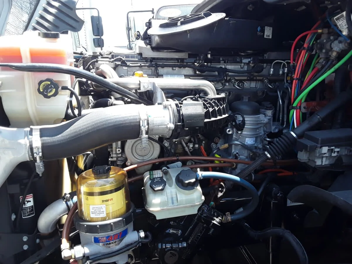 2019 Freightliner Cascadia in Montebello, CA — photo 8