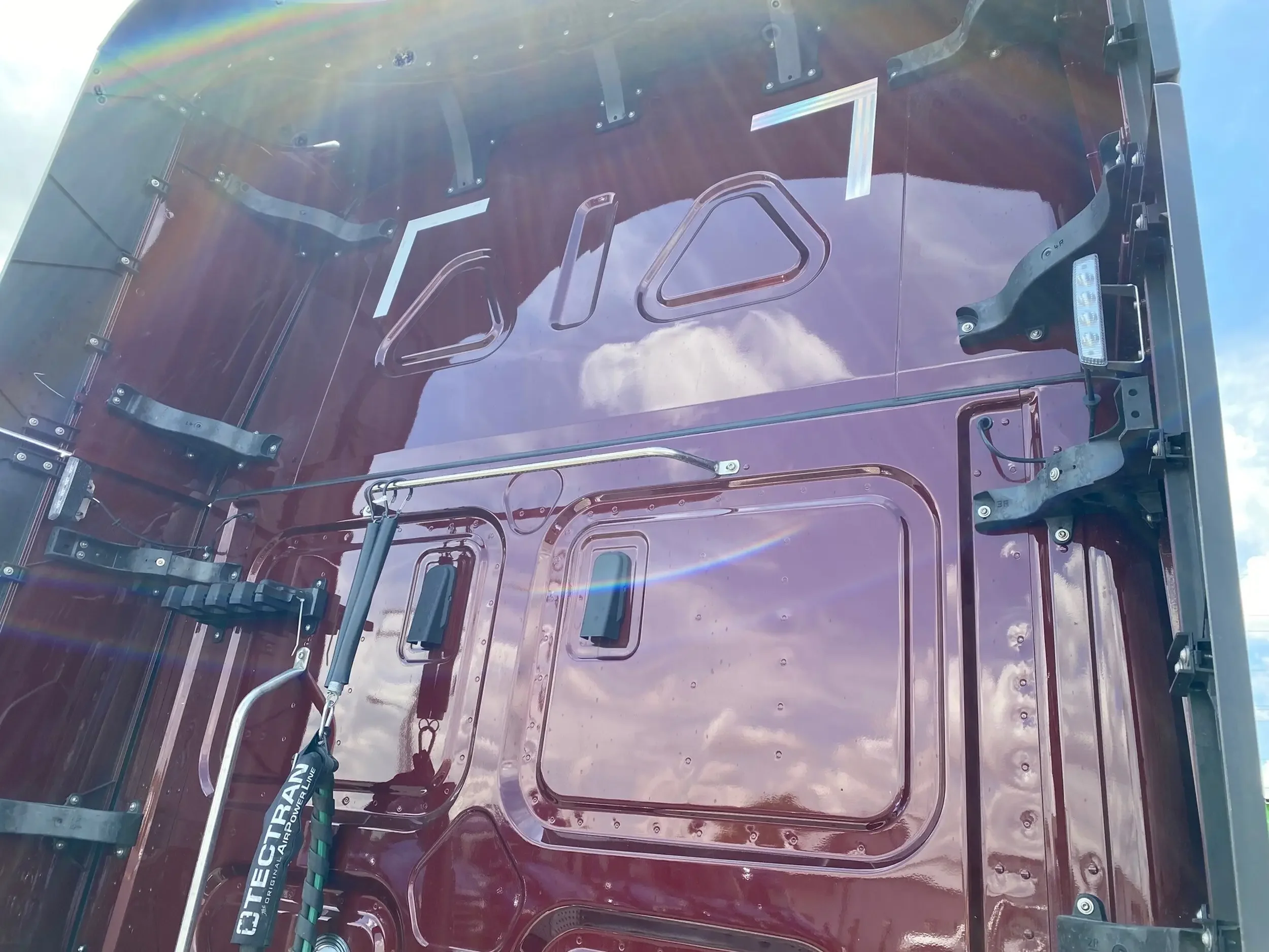 2026 Freightliner Cascadia - image 12