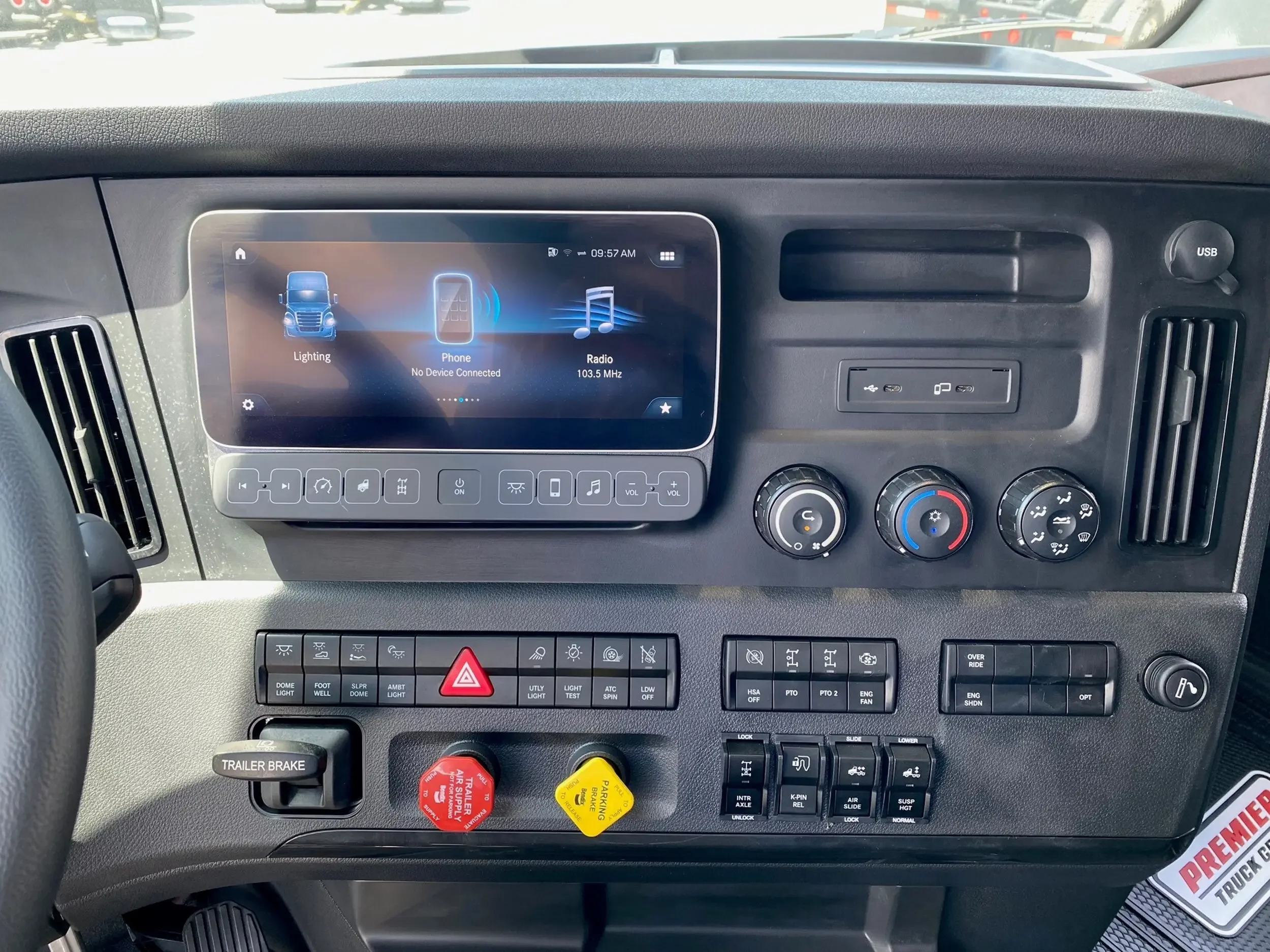 2026 Freightliner Cascadia - image 19