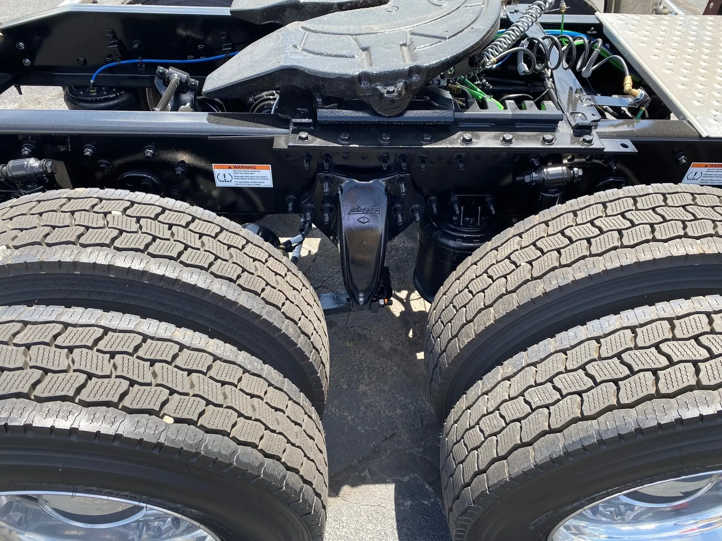 2026 Freightliner Cascadia - image 10