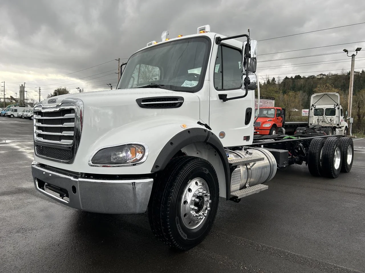2025 Freightliner M2 112 in Pacific, WA — photo 3