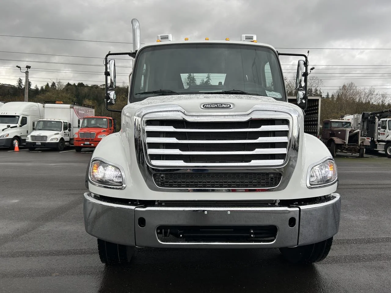 2025 Freightliner M2 112 in Pacific, WA — photo 2