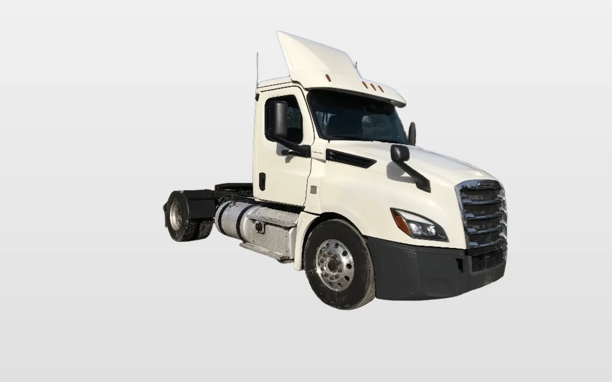 2019 Freightliner - image 1