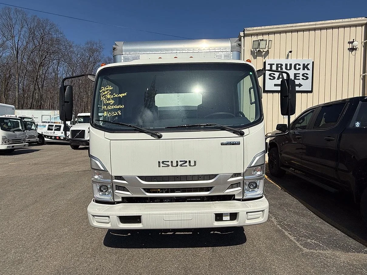 2026 Isuzu NRR — photo 2