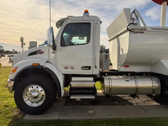 2026 Peterbilt 548 in San Diego, CA — photo 5