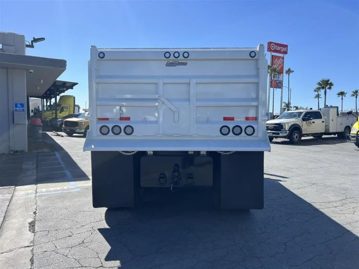 2026 Peterbilt 548 in San Diego, CA — photo 9