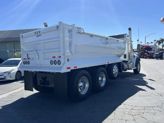 2026 Peterbilt 548 in San Diego, CA — photo 8