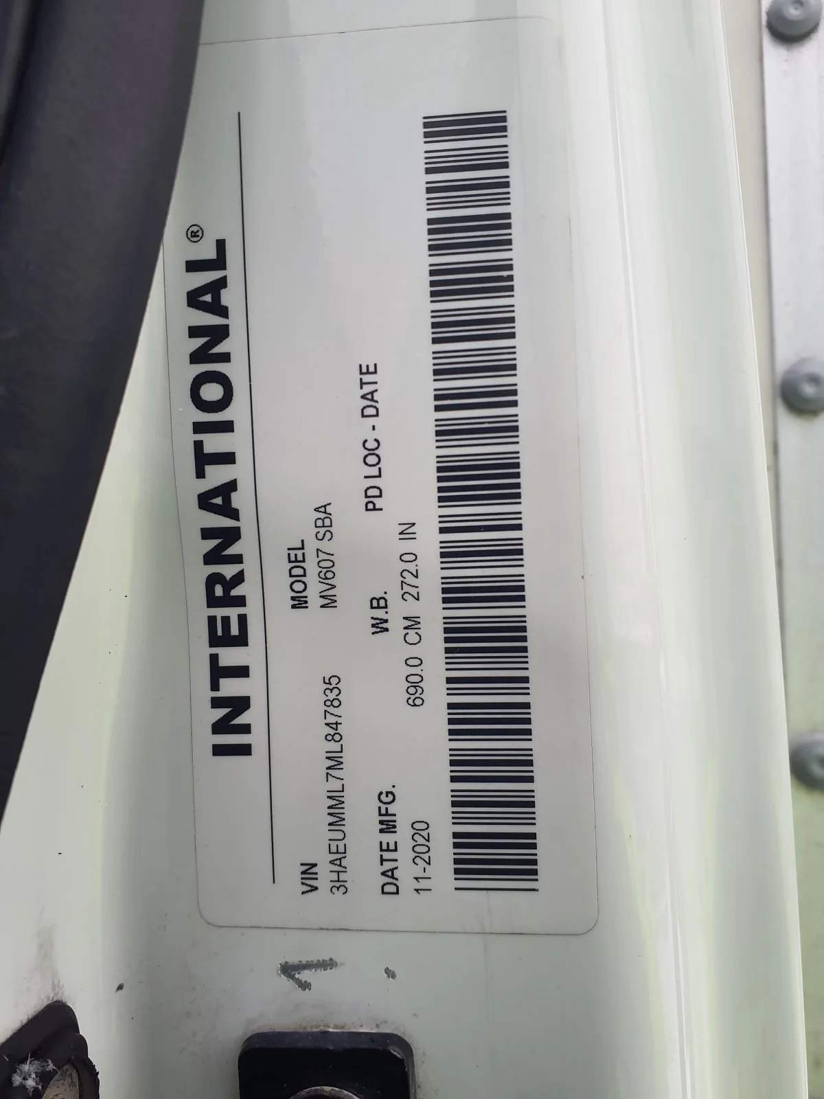 2021 International MV - image 13