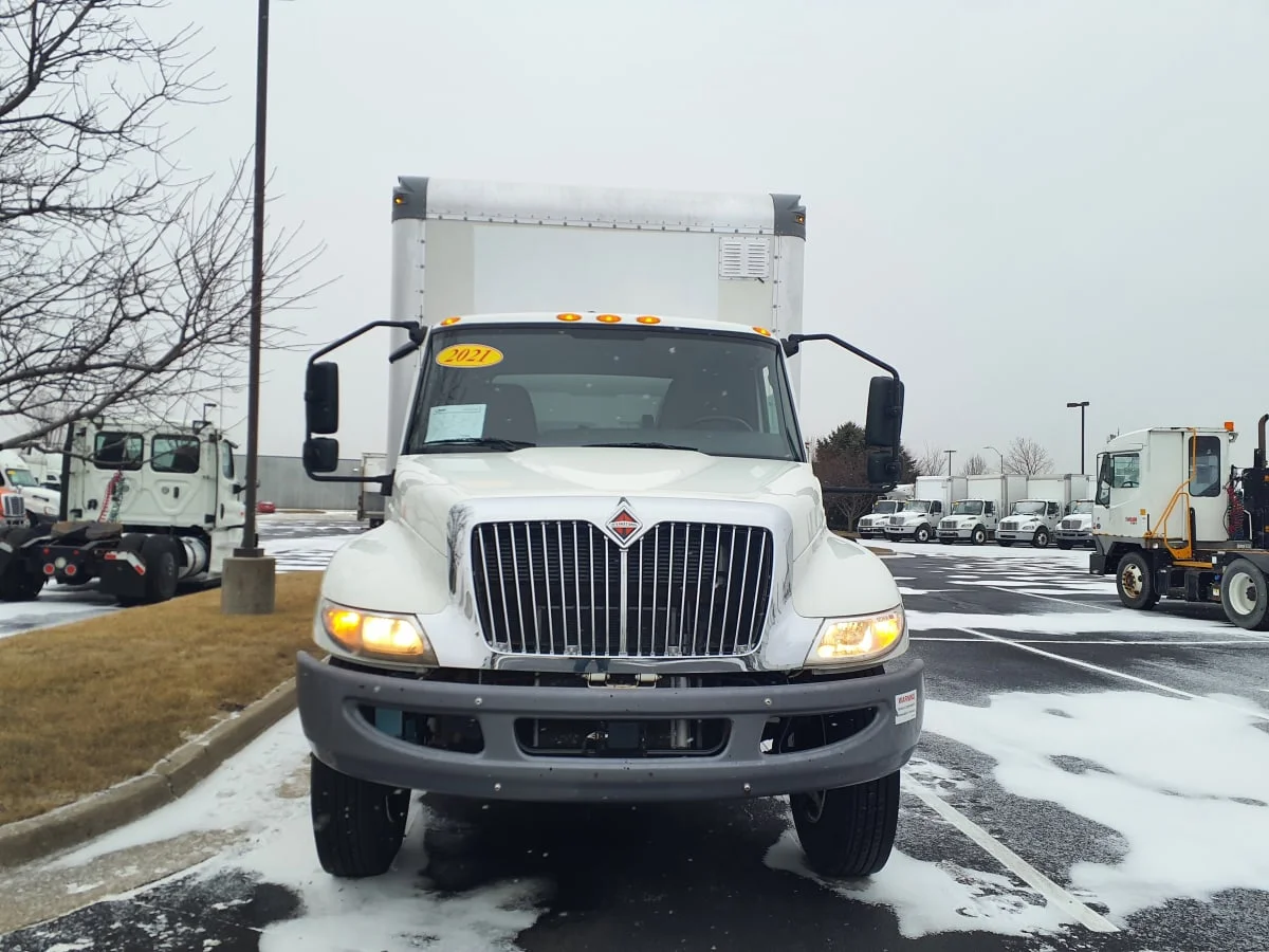 2021 International MV - image 2