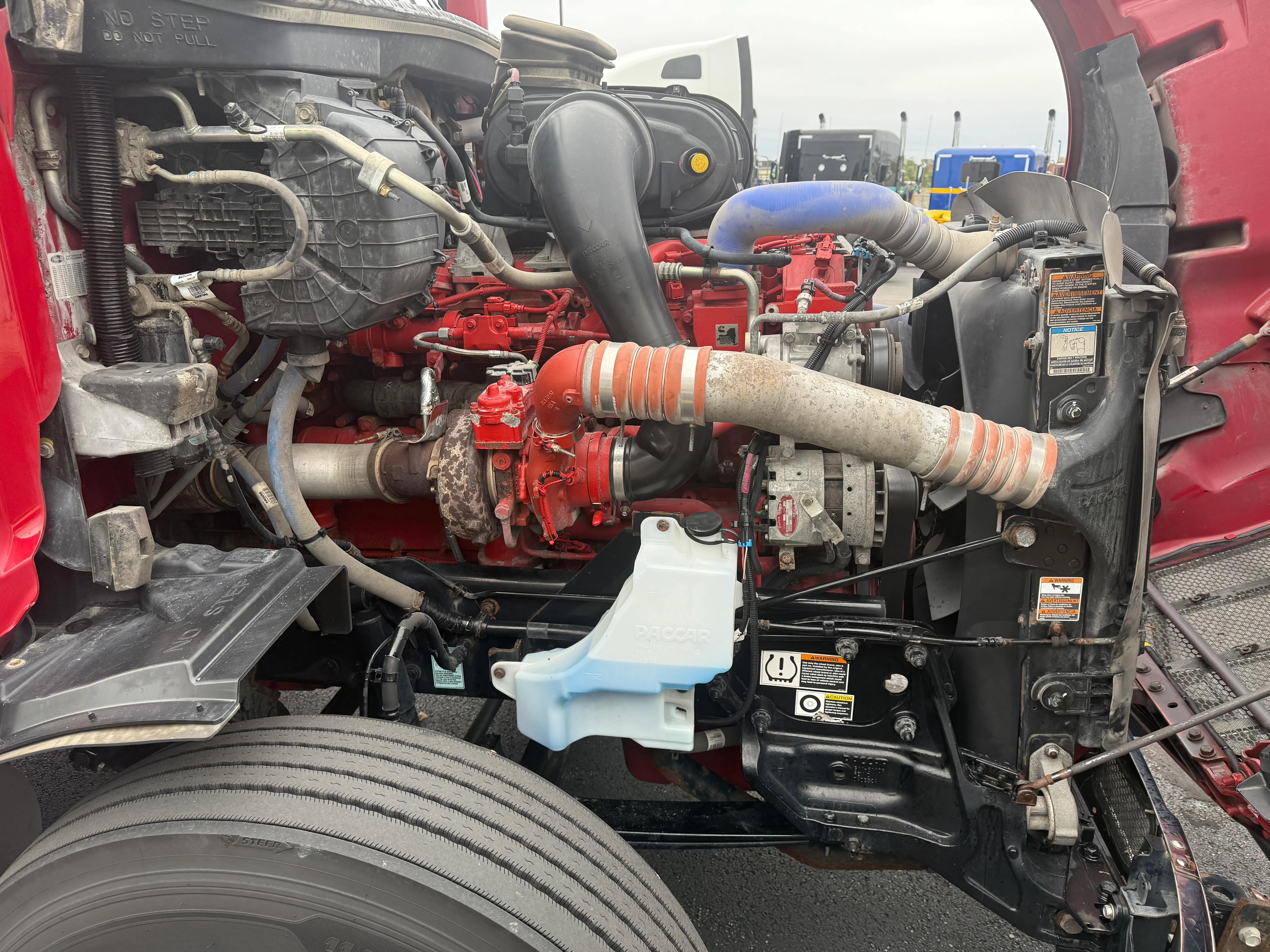 2023 Peterbilt 579 in Cincinnati, OH — photo 10