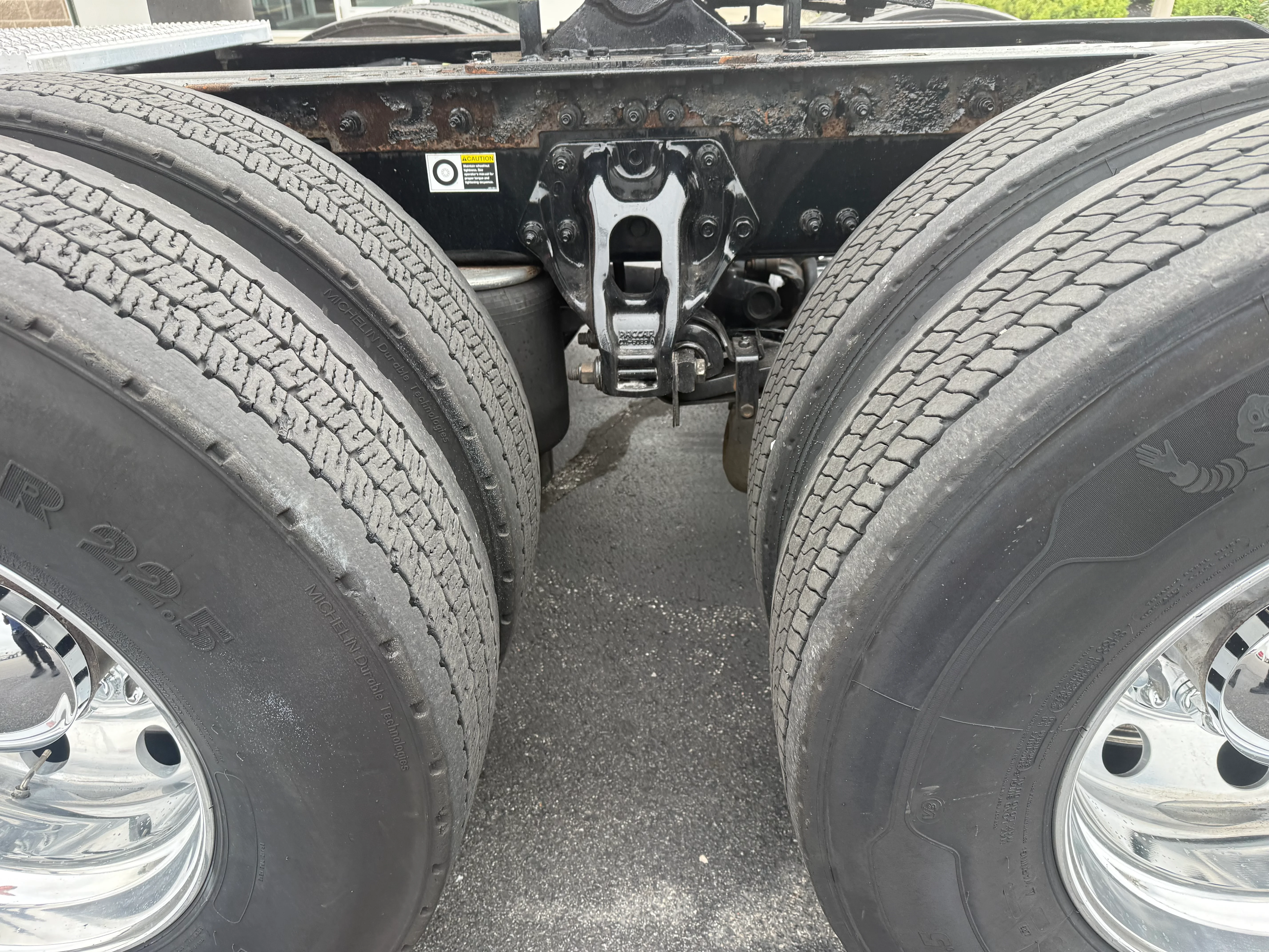 2023 Peterbilt 579 in Cincinnati, OH — photo 13