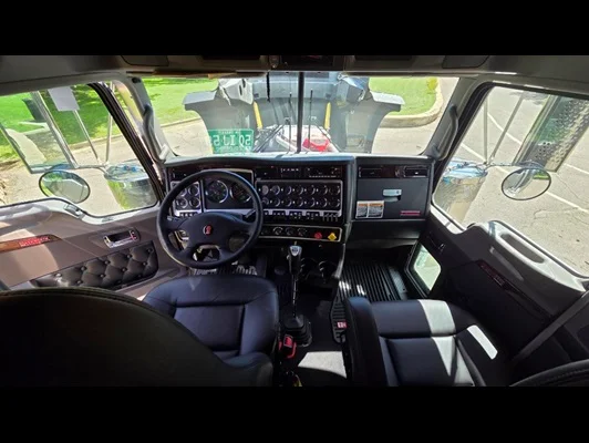 2027 Kenworth W900 in Pueblo, CO — photo 25