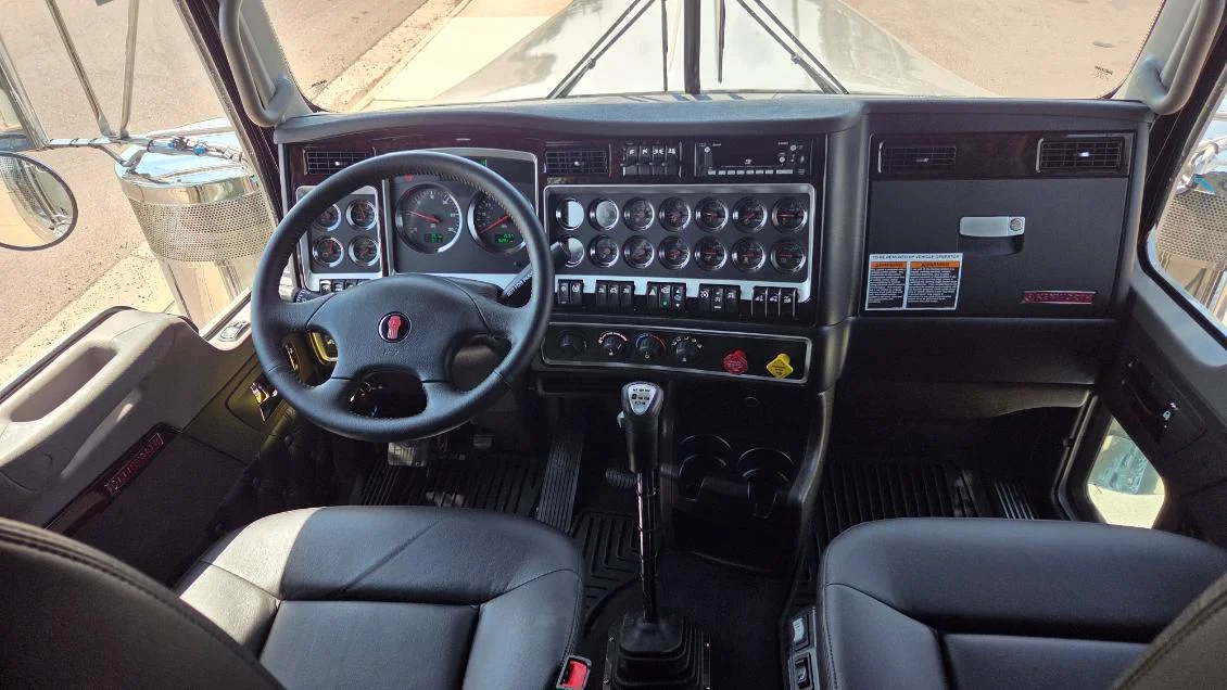 2027 Kenworth W900 in Pueblo, CO — photo 3