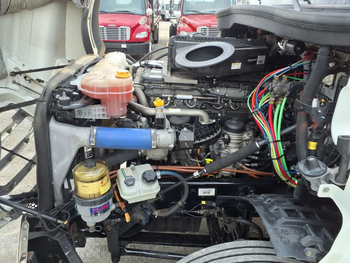 2020 Freightliner Cascadia in Greenville, SC — photo 8