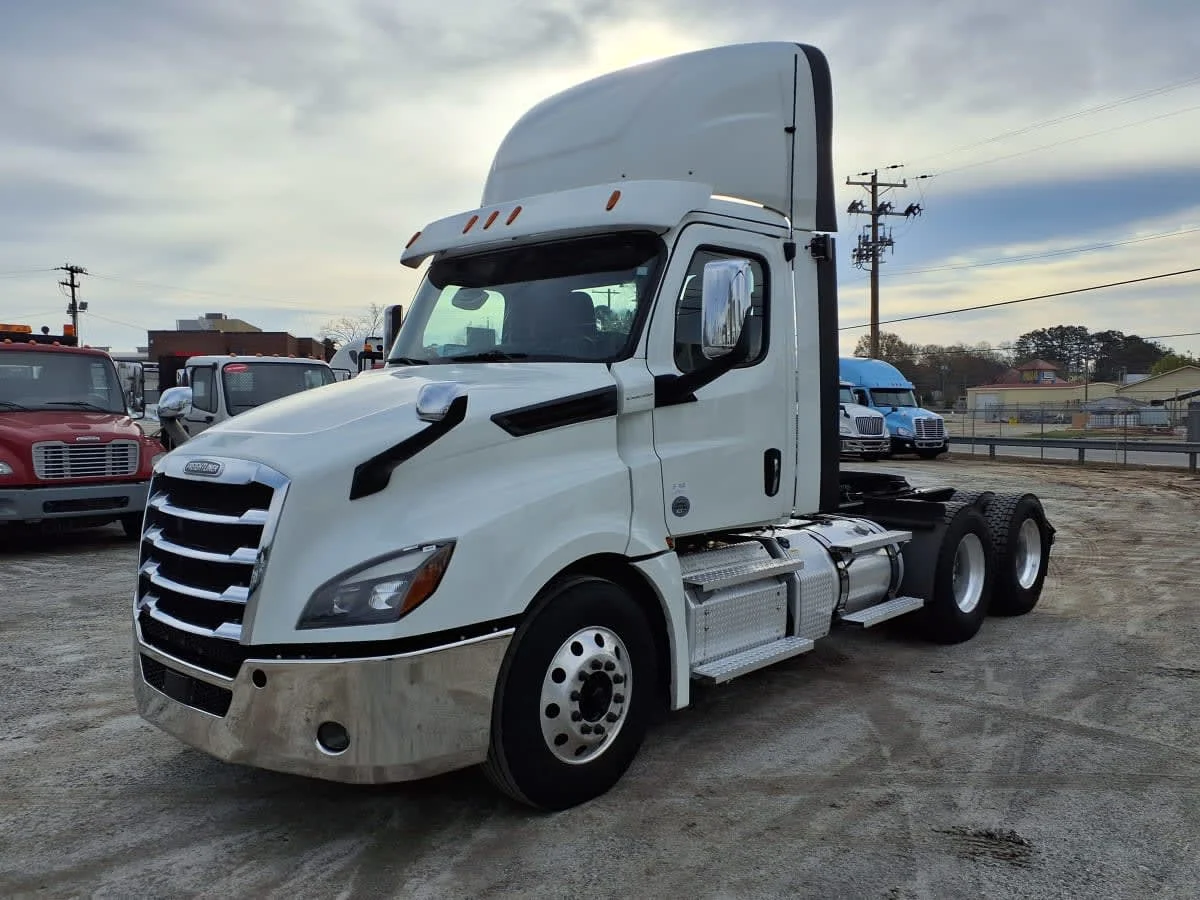 2020 Freightliner Cascadia in Greenville, SC