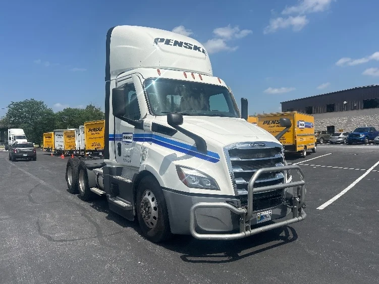 2022 Freightliner Cascadia