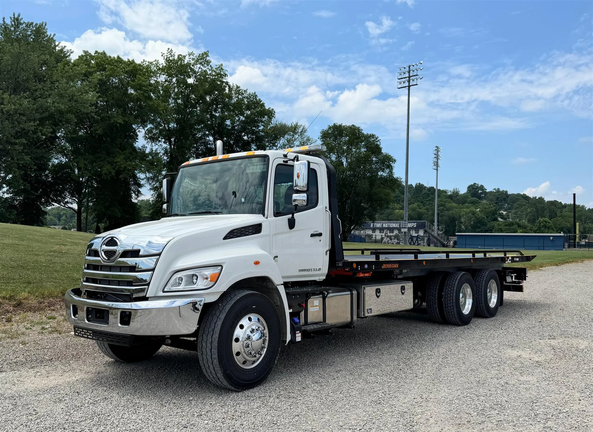 2026 Hino XL8