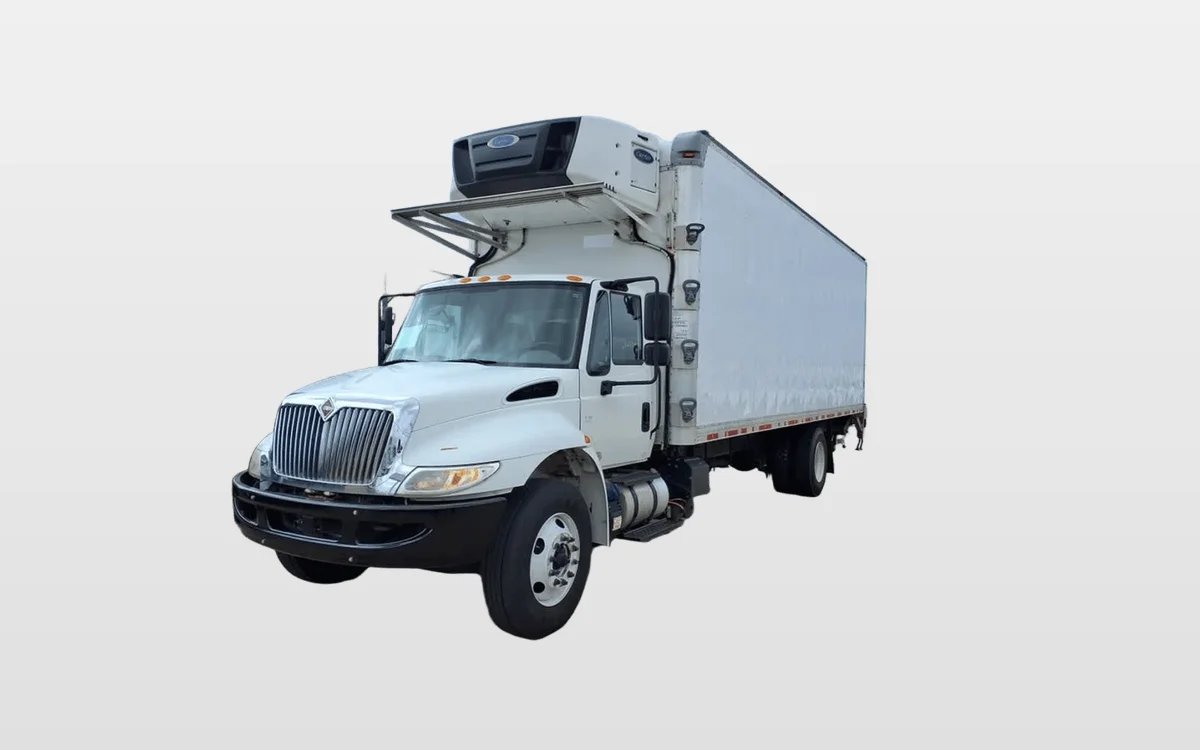 2018 International 4300 - image 1