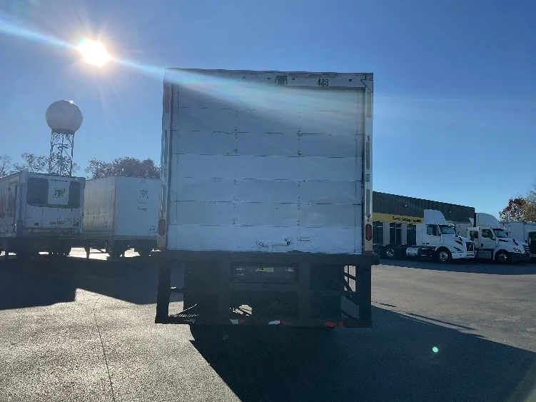 2019 Freightliner M2 106 - image 7