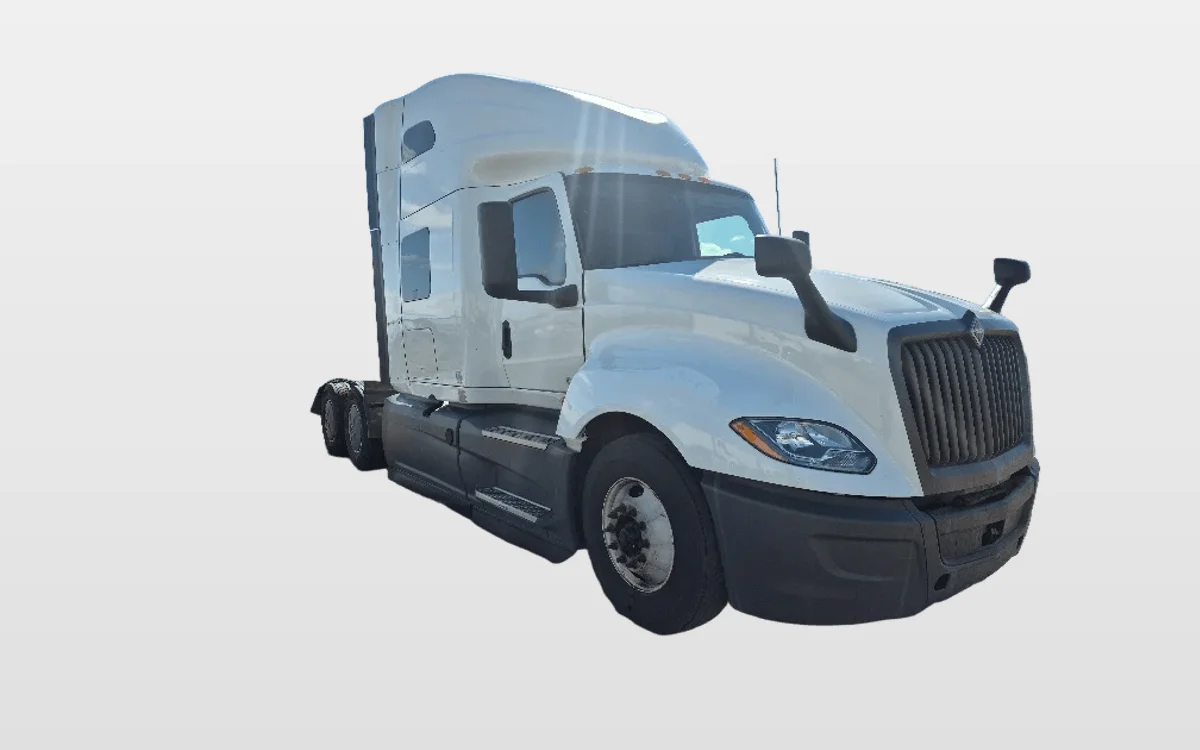 2023 International LT - image 1