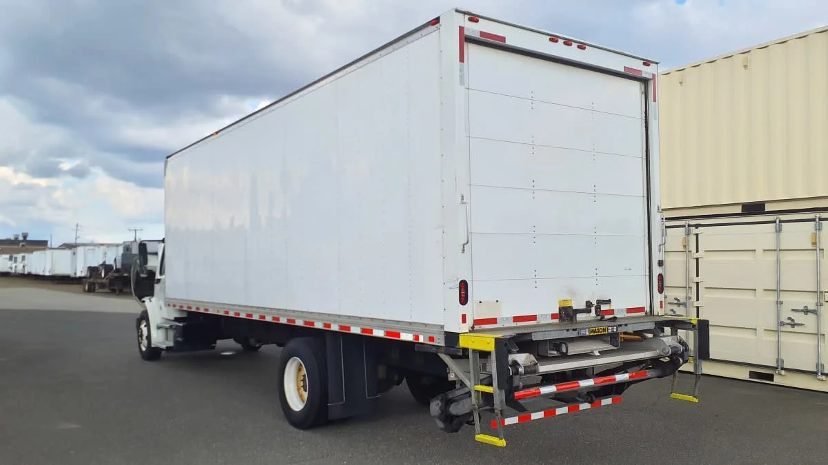 2019 Freightliner M2 106 in Springfield, MA — photo 6