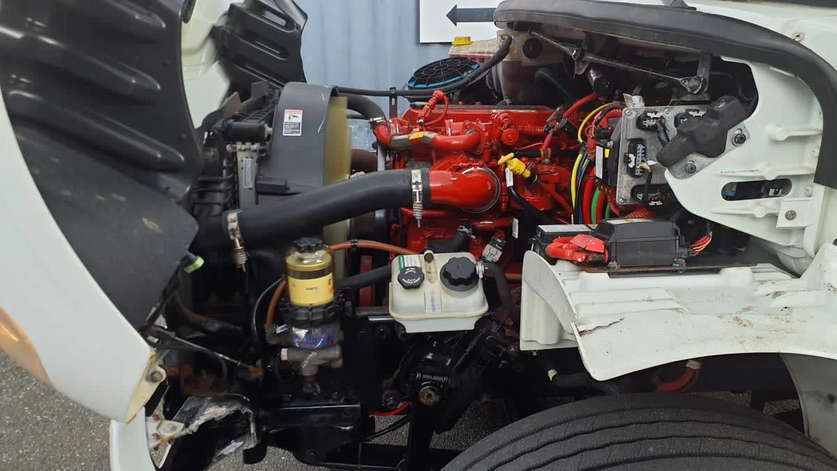 2019 Freightliner M2 106 in Springfield, MA — photo 9