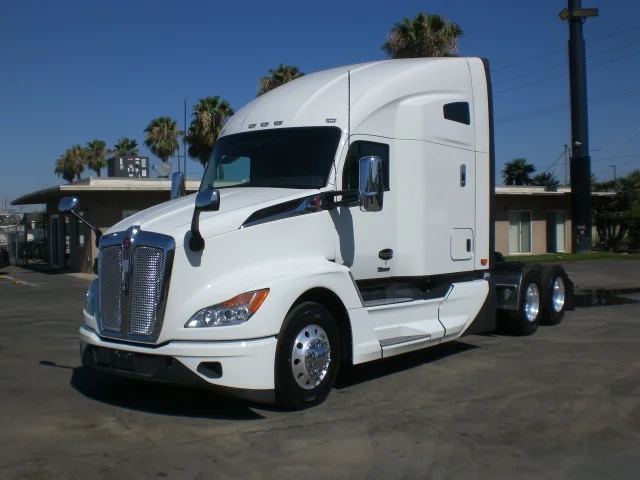 2023 Kenworth T680