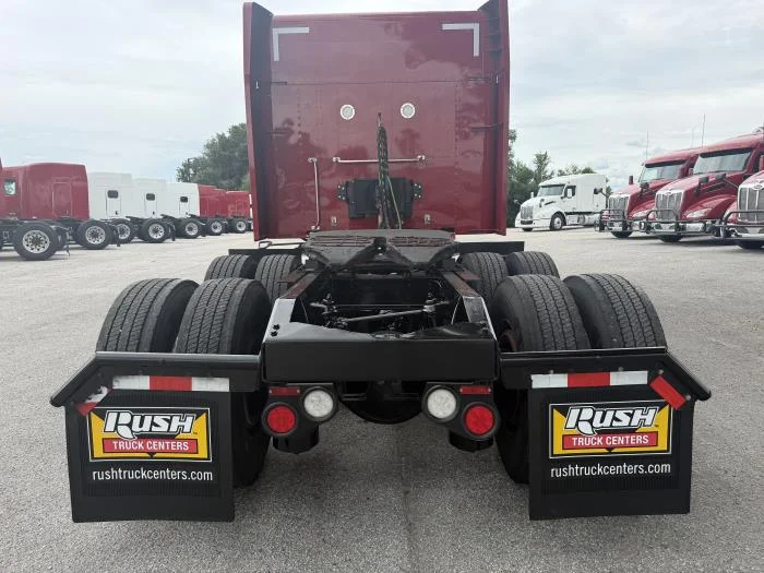 2023 Peterbilt 579 — photo 8