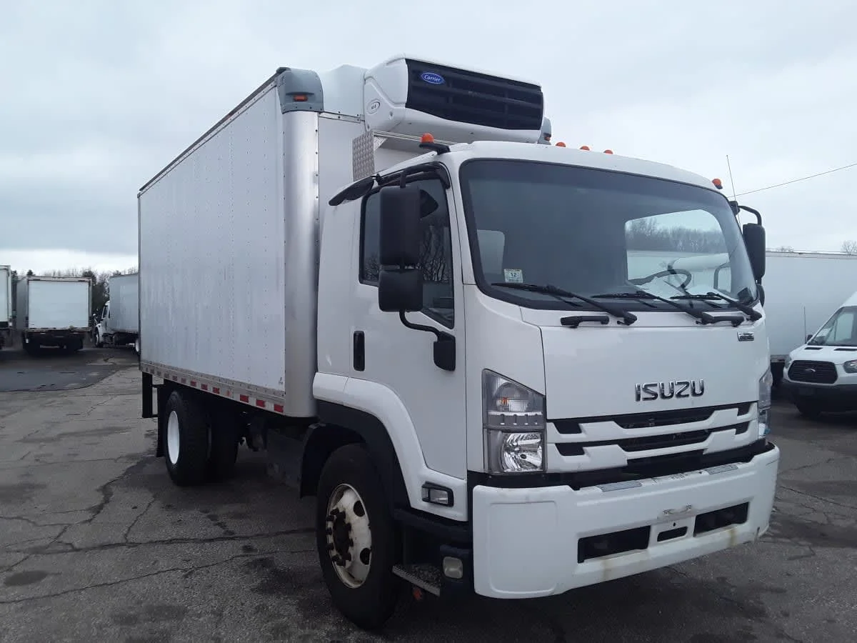 2018 Isuzu FTR - image 3