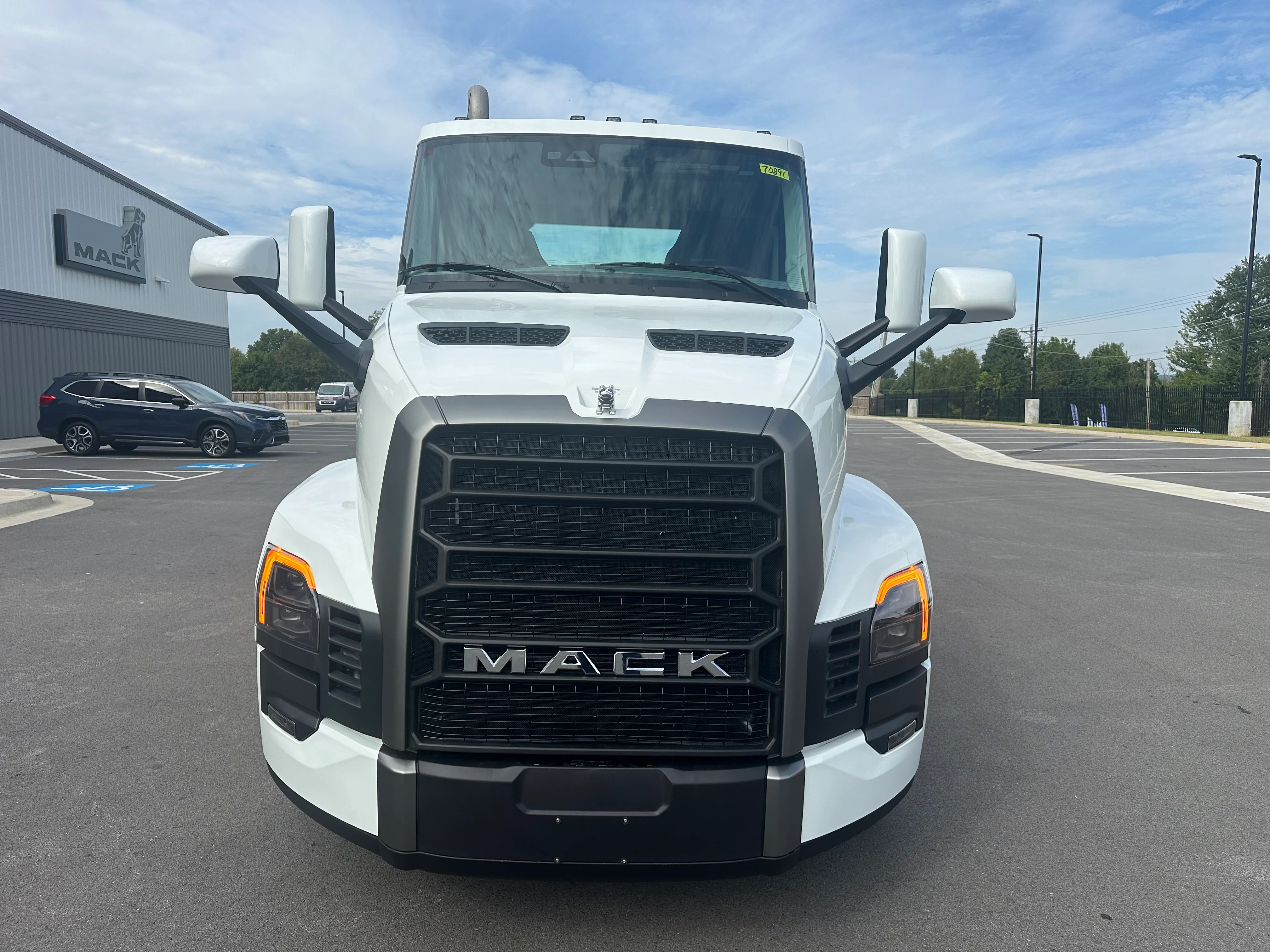 2026 Mack Pinnacle in Van Buren, AR — photo 12