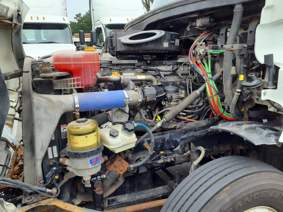 2019 Freightliner Cascadia in Springfield, MA — photo 8
