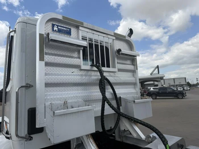 2019 Peterbilt 579 - image 12