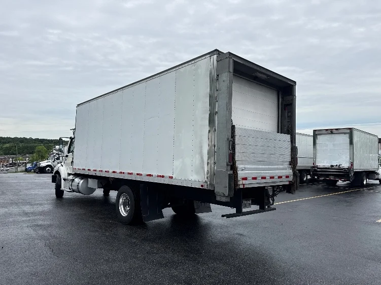 2022 Freightliner M2 112 in Jessup, MD — photo 6