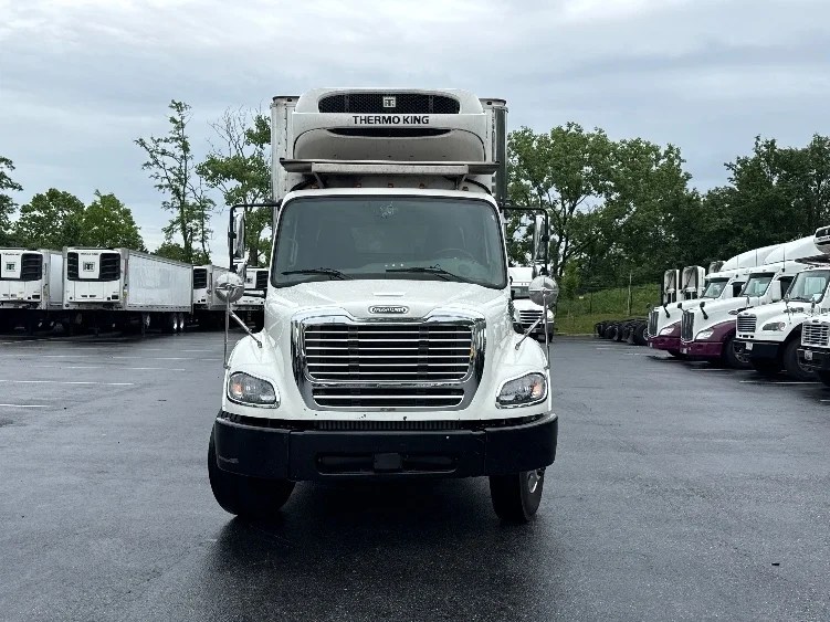 2022 Freightliner M2 112 in Jessup, MD — photo 2