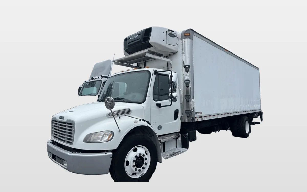 2017 Freightliner M2 106 - image 1