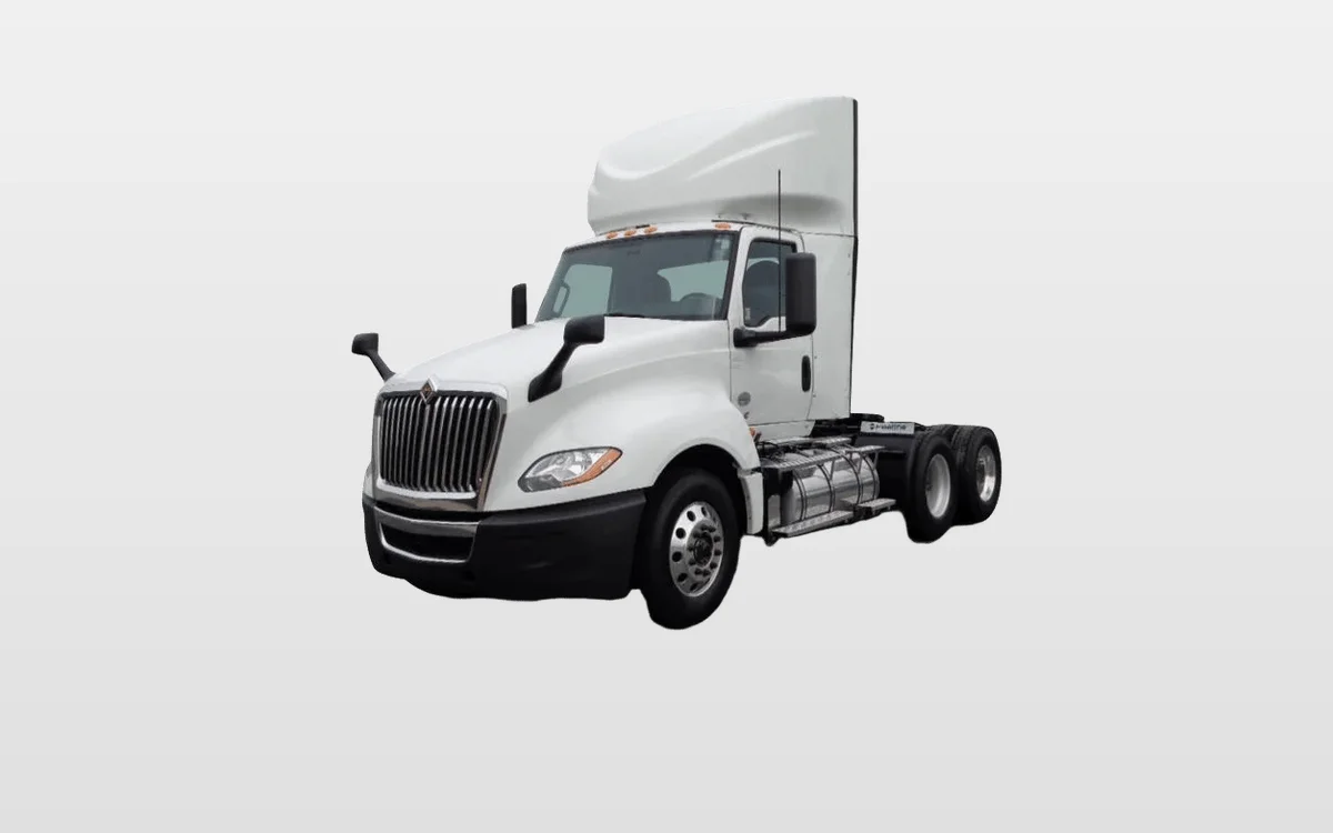 2020 International LT - image 1