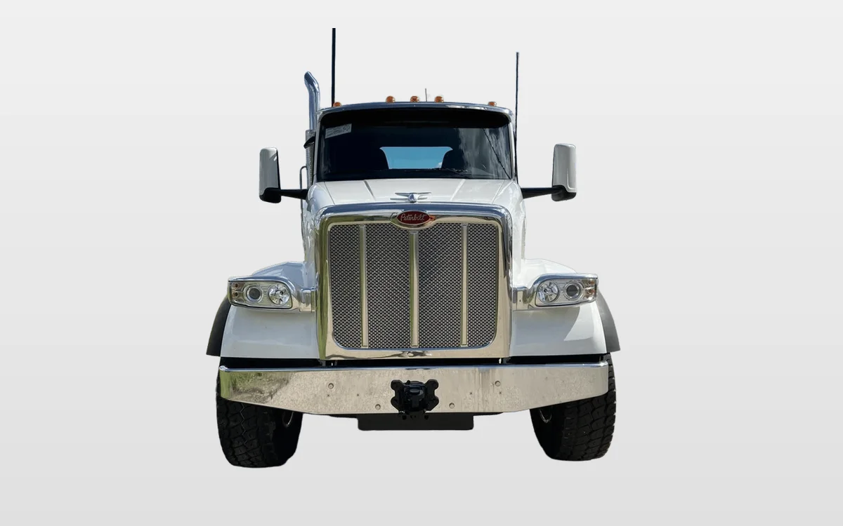 2025 Peterbilt 567 - image 1