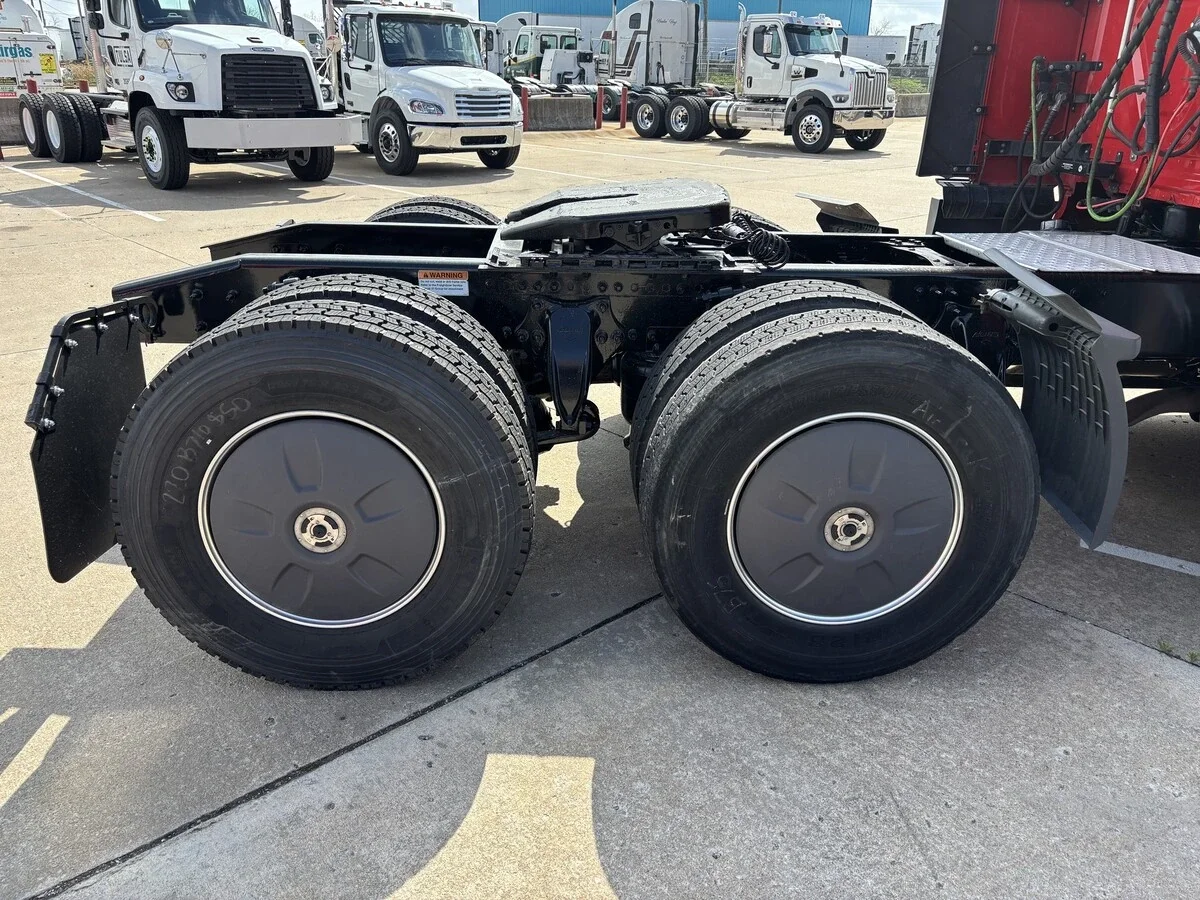 2022 Freightliner Cascadia in Tulsa, OK — photo 6