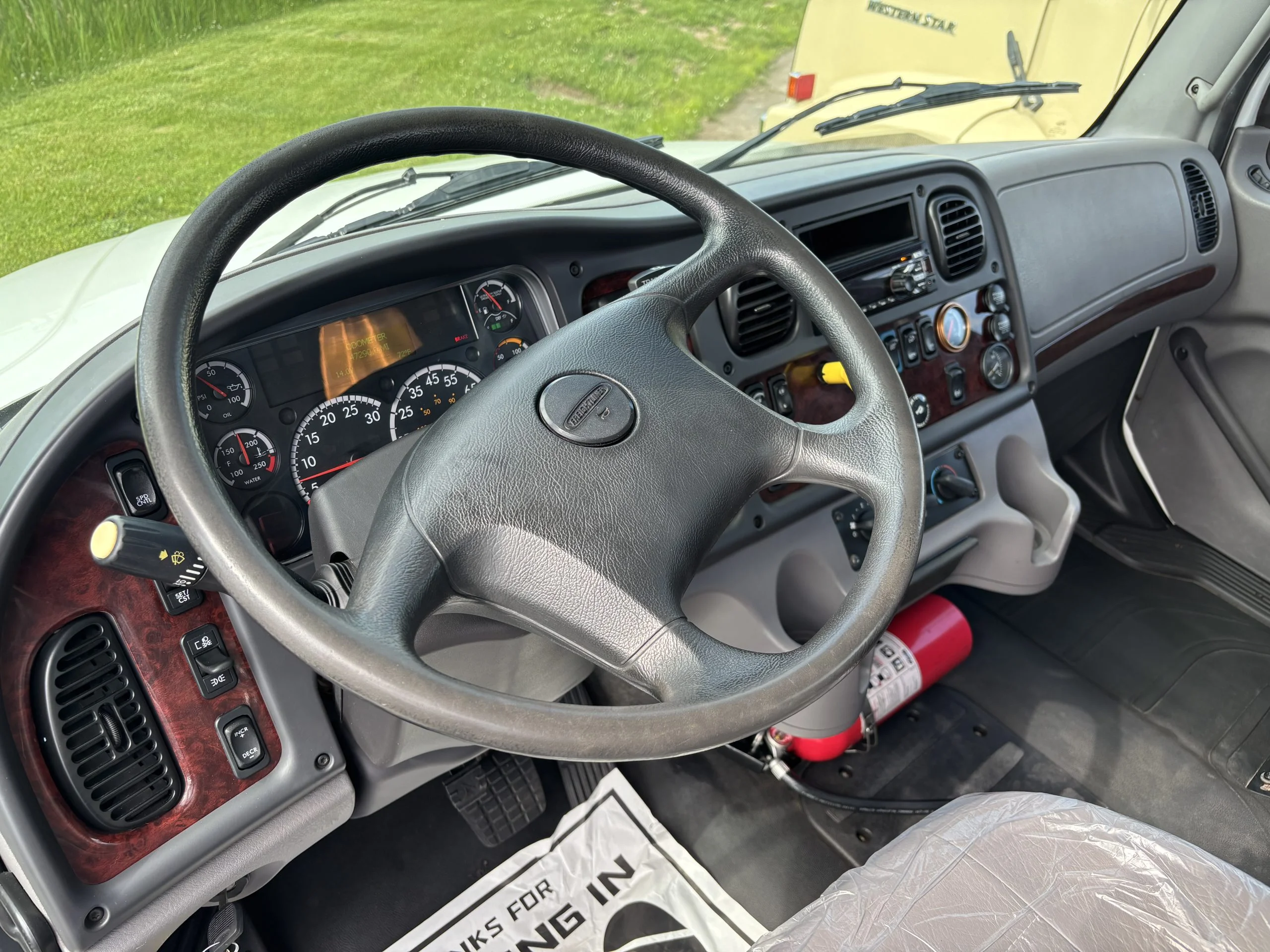 2018 Freightliner M2 106 in Cedar Rapids, IA — photo 4
