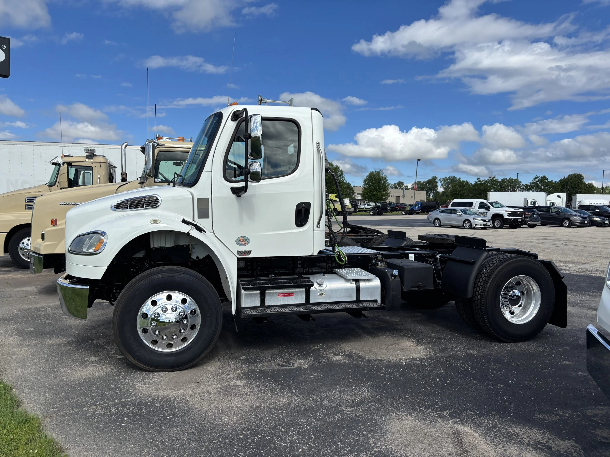 2018 Freightliner M2 106 in Cedar Rapids, IA — photo 5
