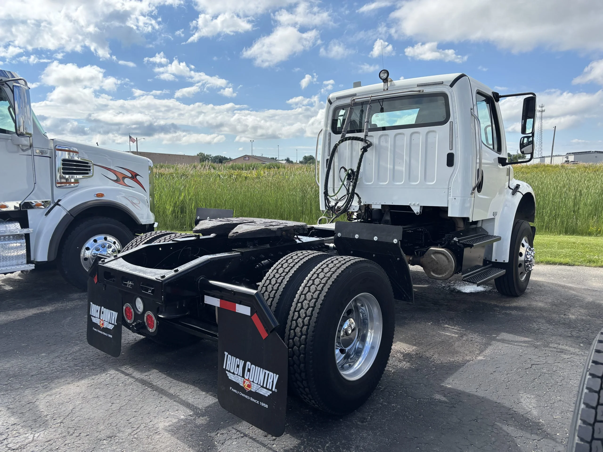 2018 Freightliner M2 106 in Cedar Rapids, IA — photo 6