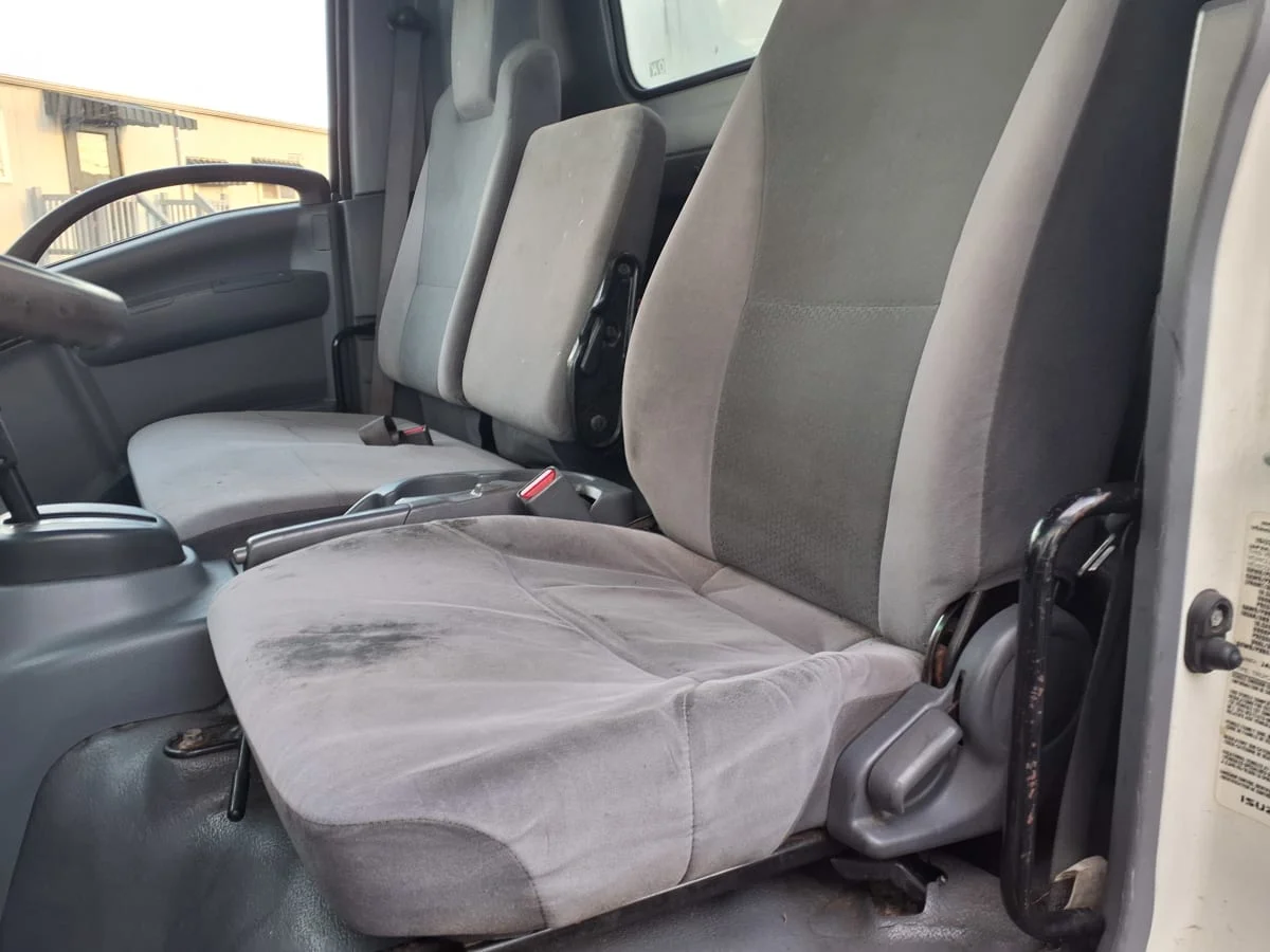 2017 Isuzu NRR in Newark, NJ — photo 11