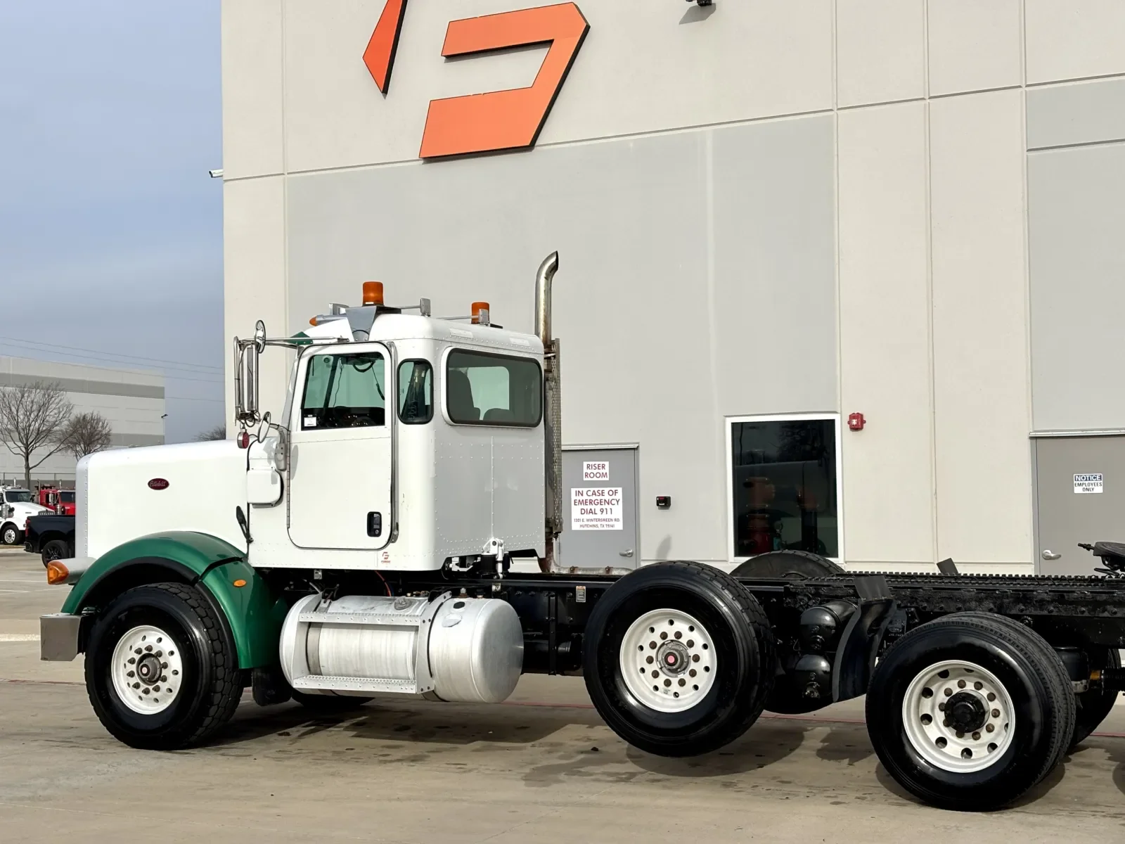 2009 Peterbilt 367 in Hutchins, TX — photo 8