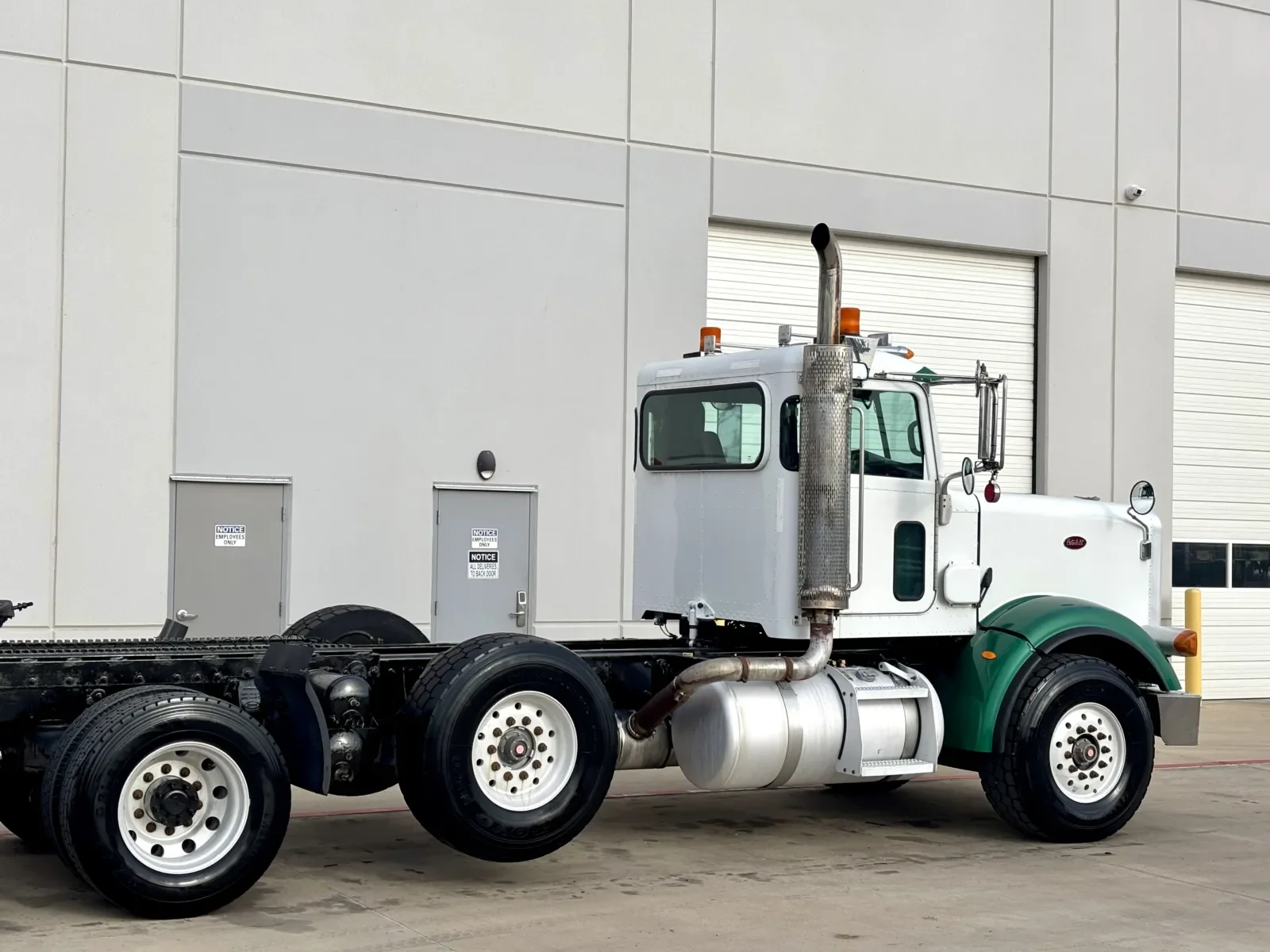 2009 Peterbilt 367 in Hutchins, TX — photo 7