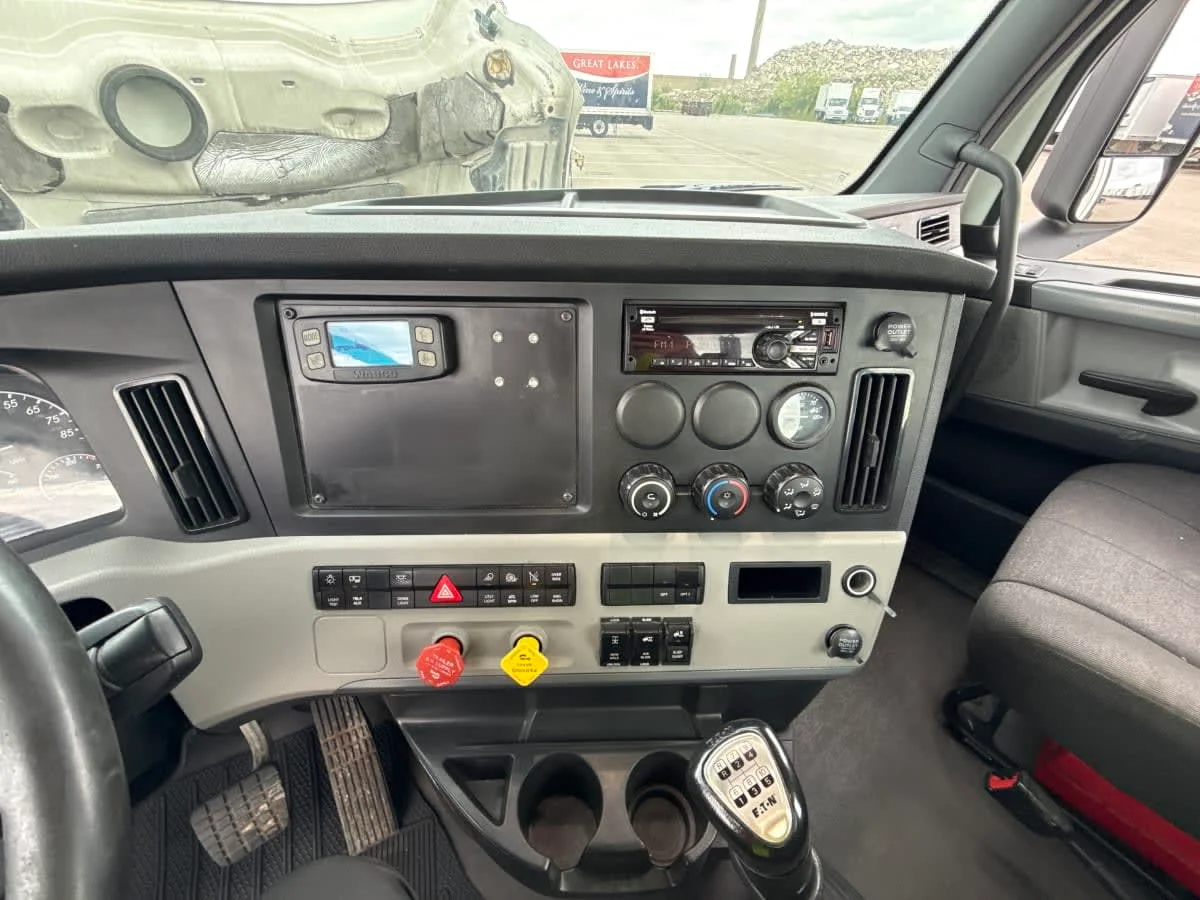 2021 Freightliner Cascadia in Taylor, MI — photo 15
