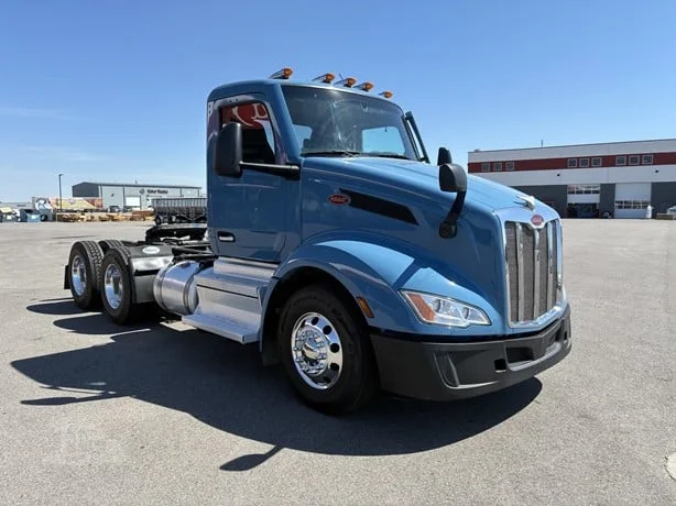 2022 Peterbilt 579 in Idaho Falls, ID — photo 7