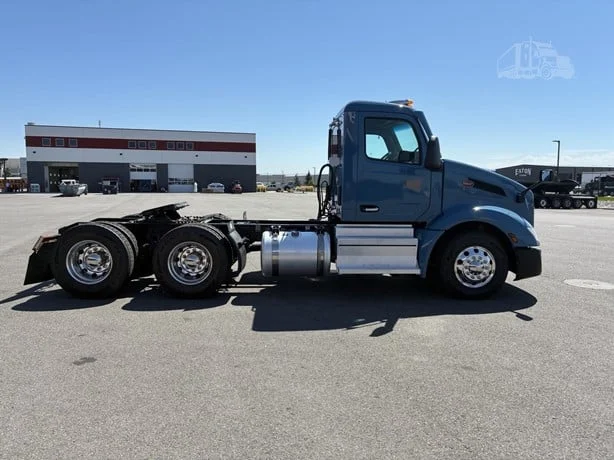 2022 Peterbilt 579 in Idaho Falls, ID — photo 6