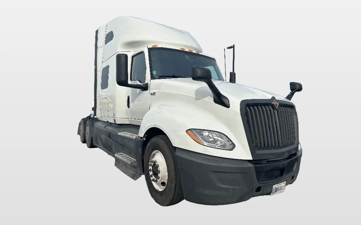 2023 International LT - image 1