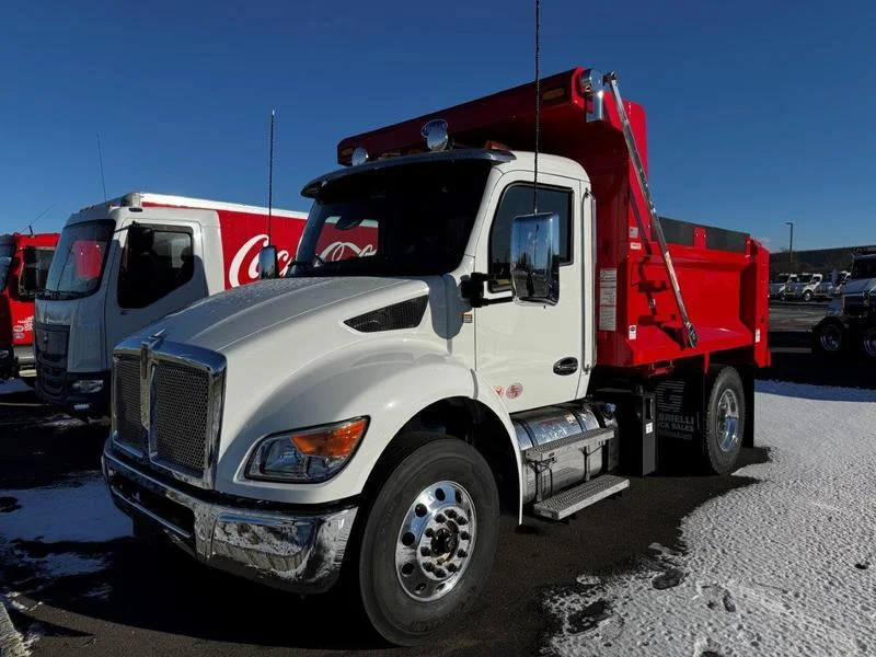 2025 Kenworth T380