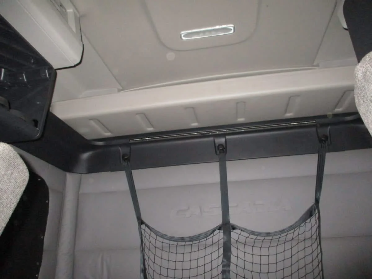 2020 Freightliner Cascadia - image 15